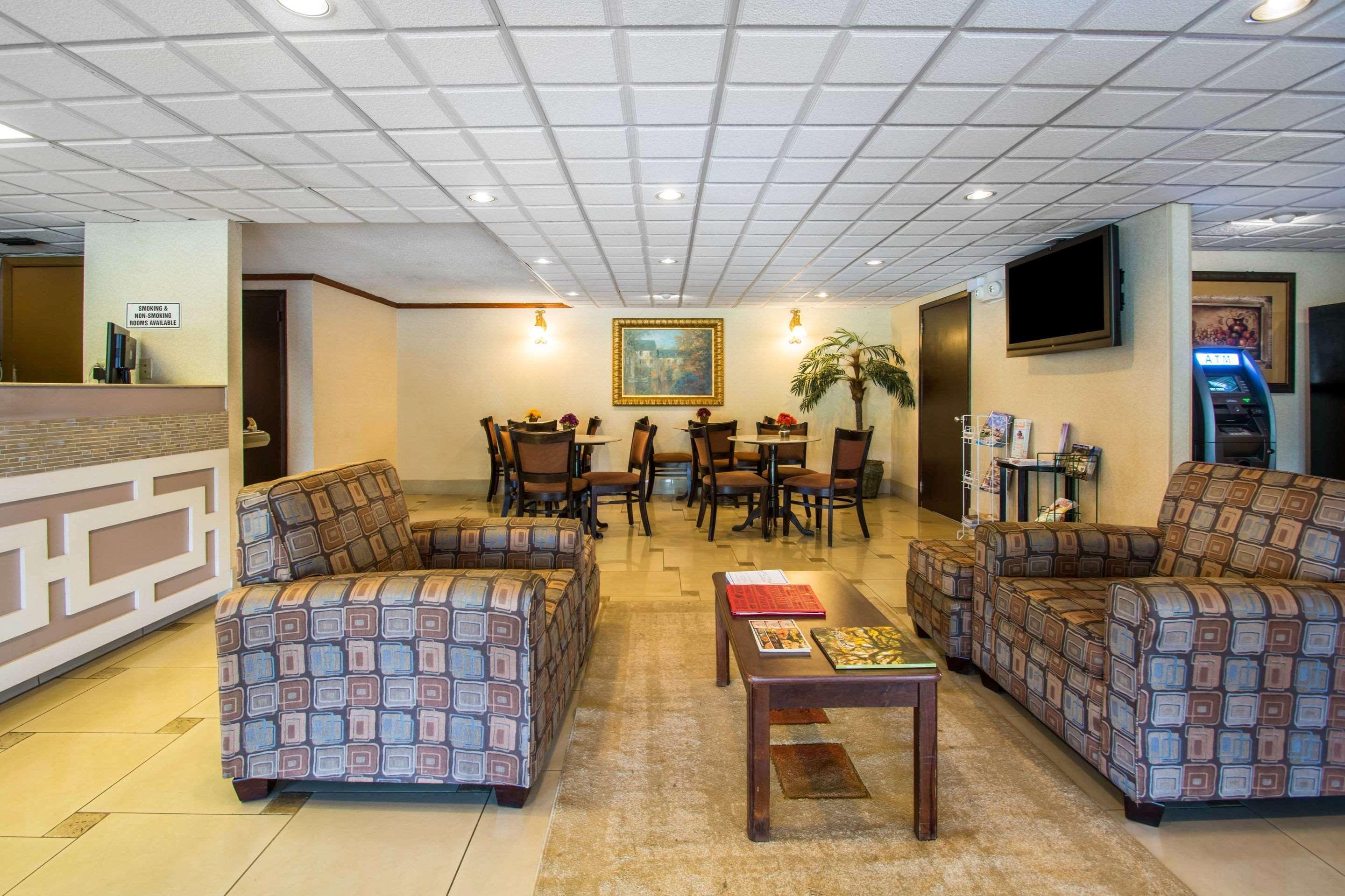 Jax Airport Hotel Jacksonville Bagian luar foto